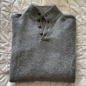 Long sleeve wool sweater